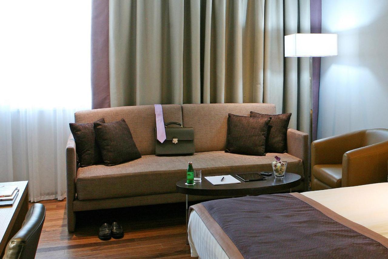 Crowne Plaza By Ihg
