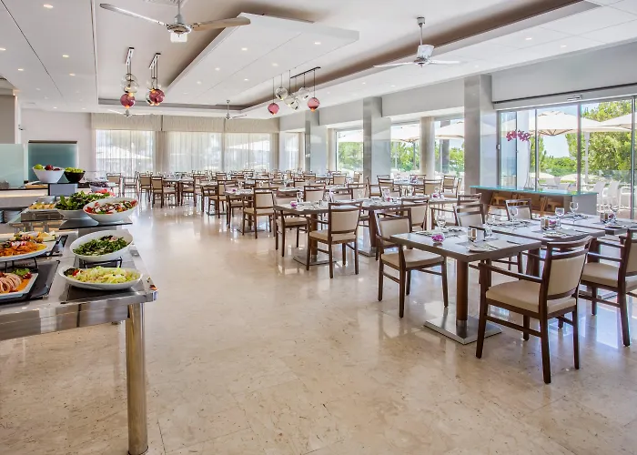 Crowne Plaza Limassol