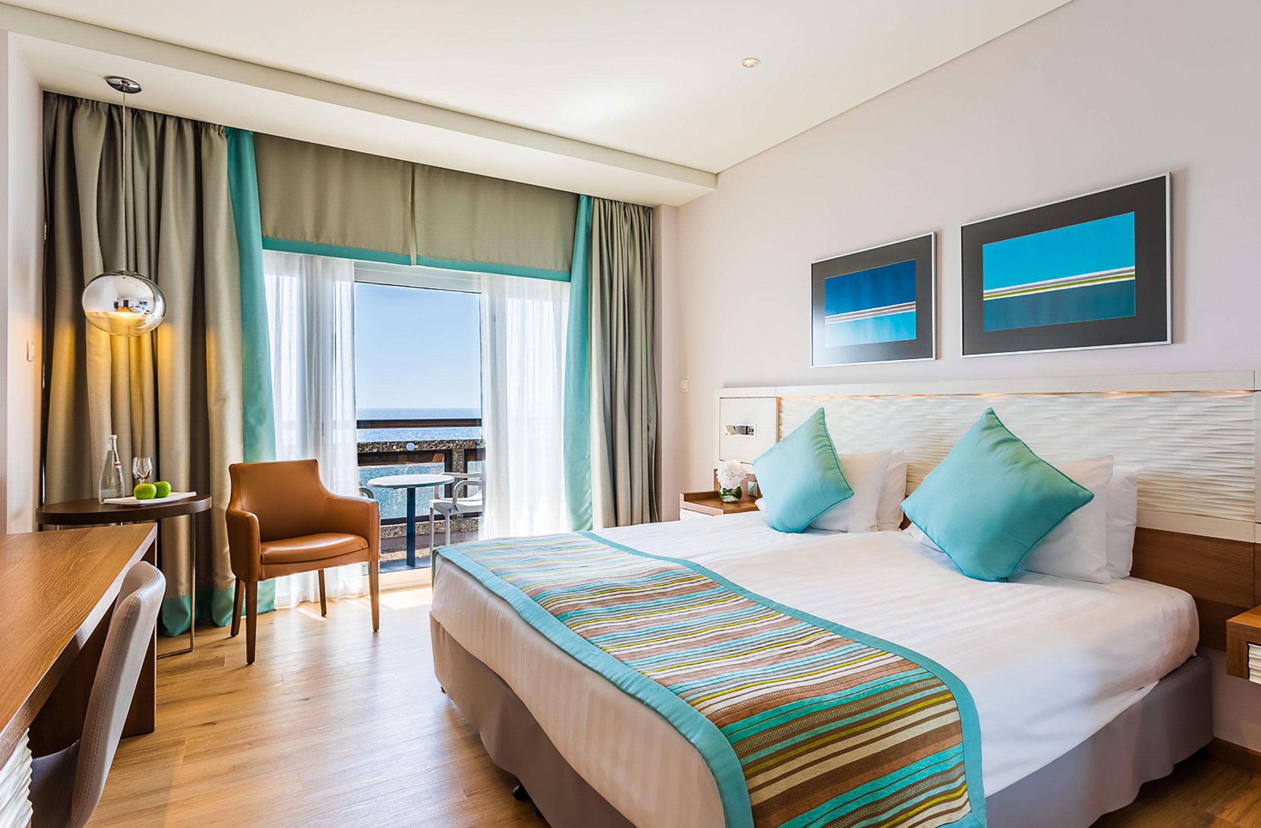 Crowne Plaza Hotel 4*