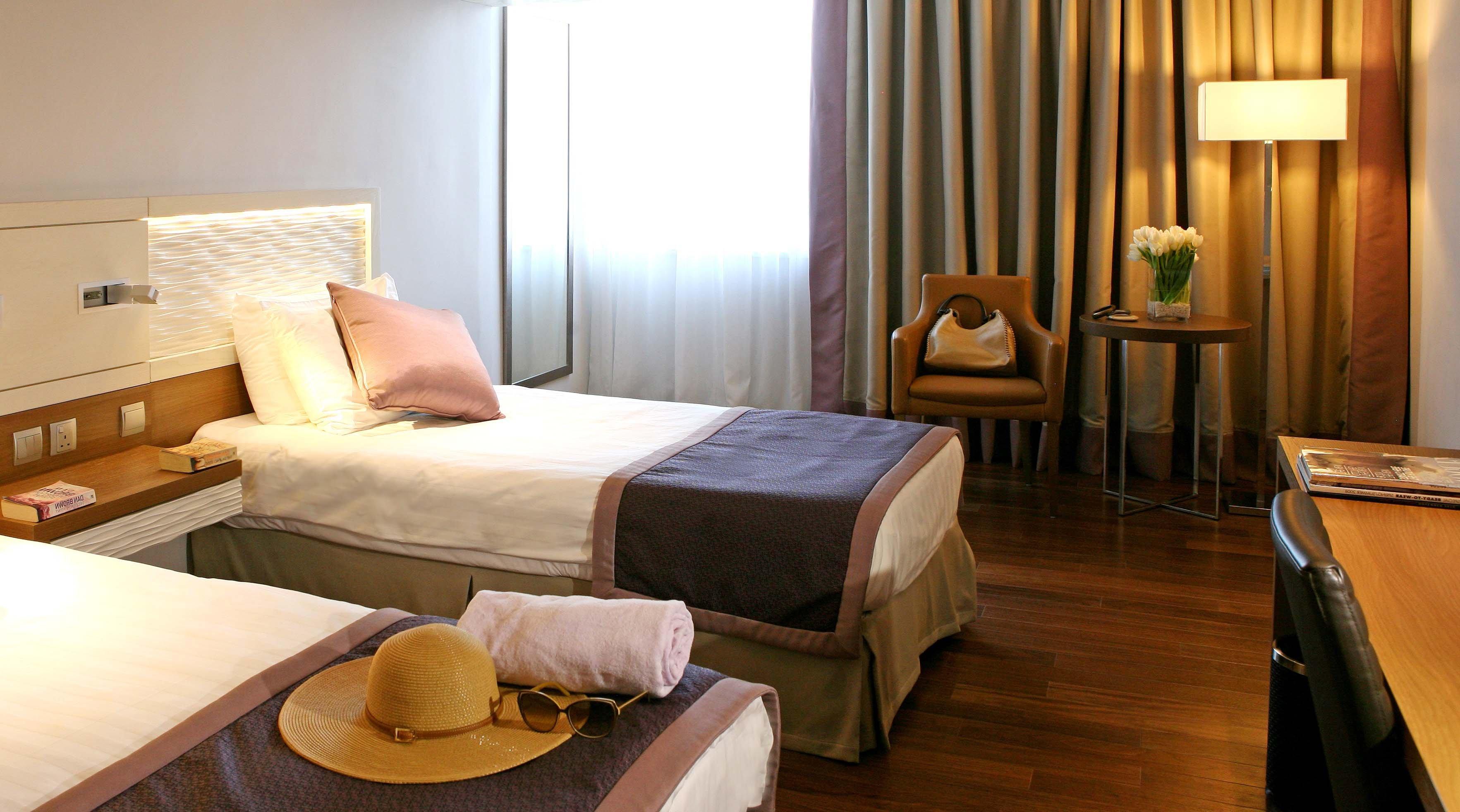 Crowne Plaza 4* Limassol