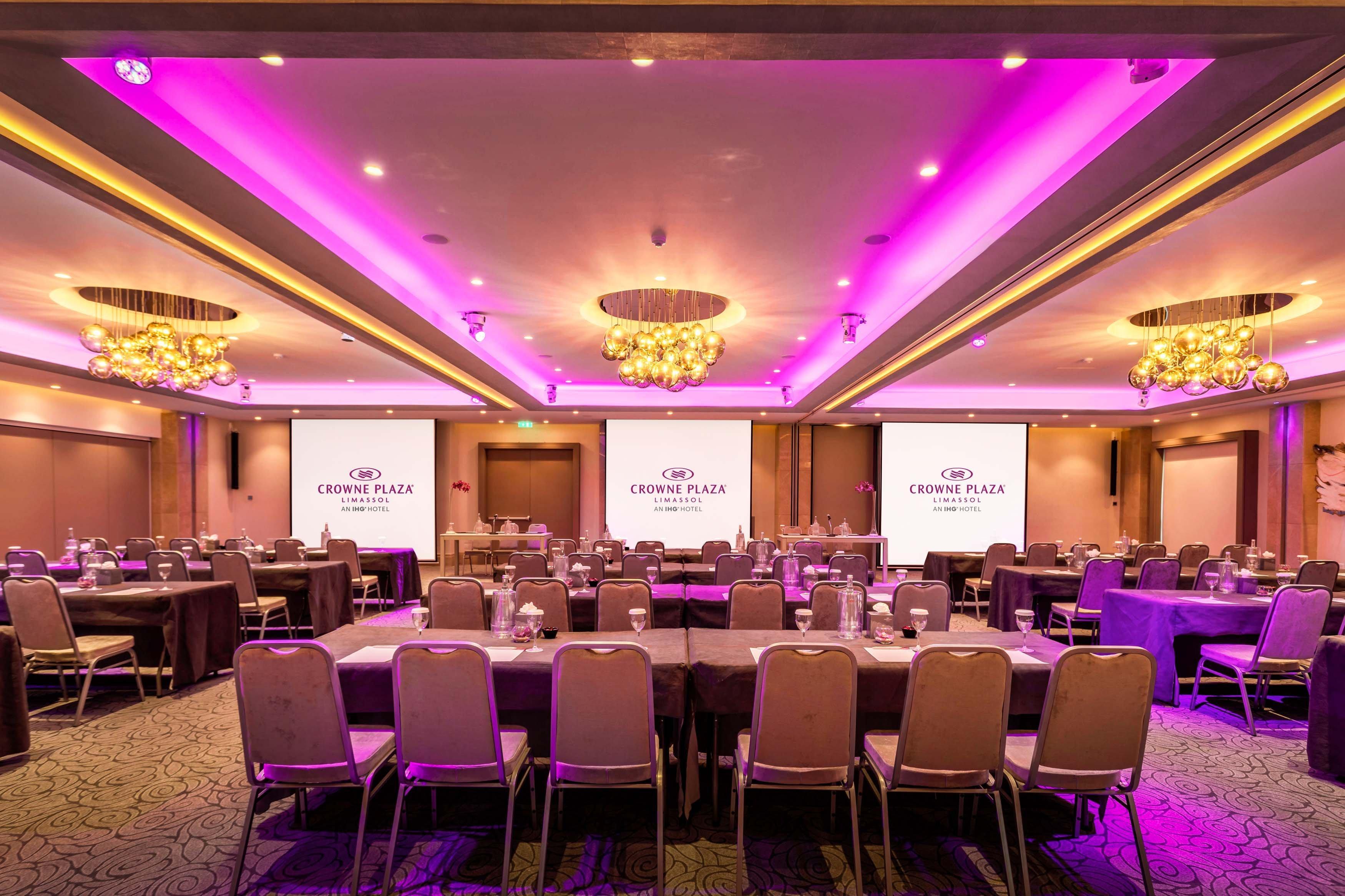 Crowne Plaza Hotel