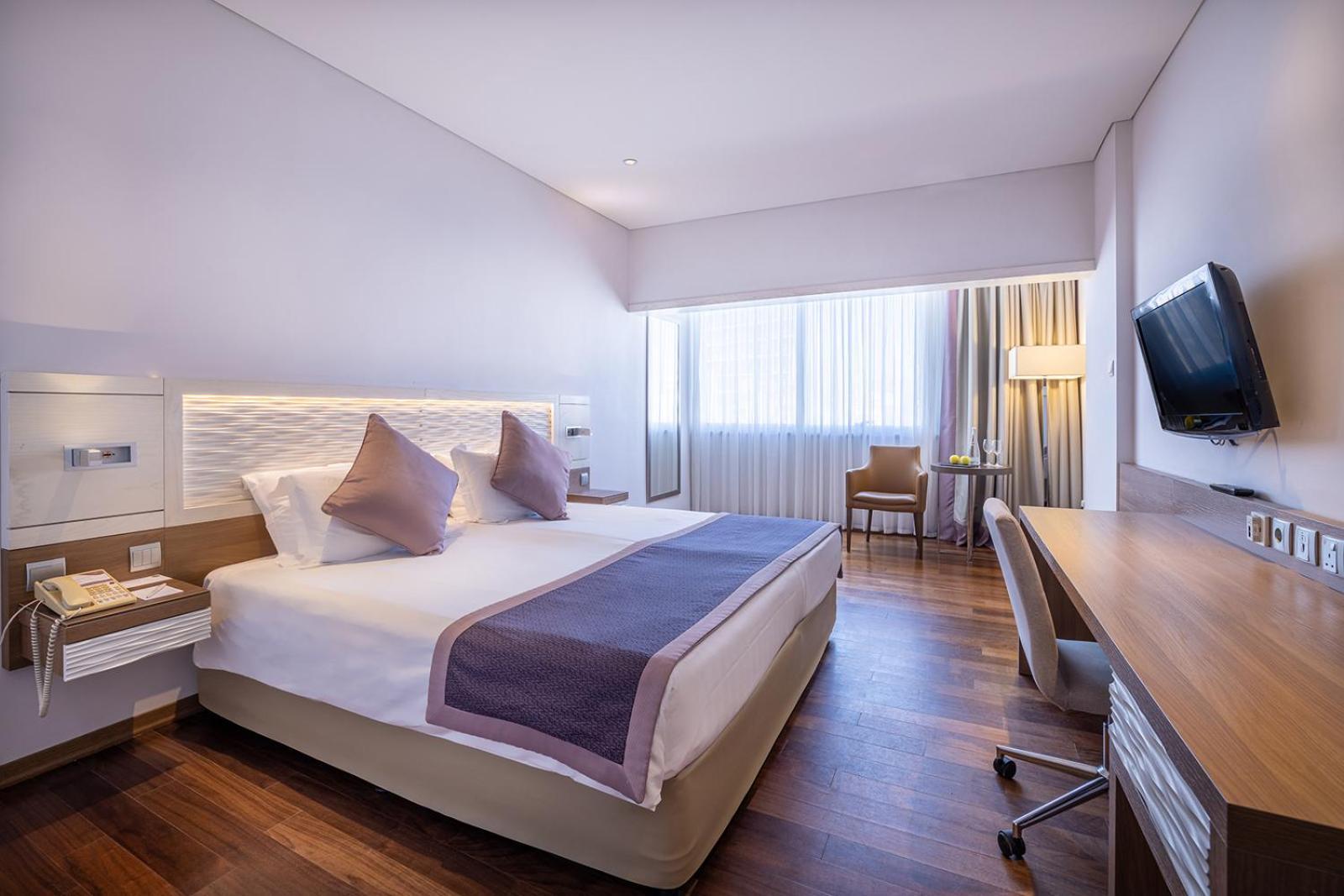 Crowne Plaza By Ihg 4* Limassol