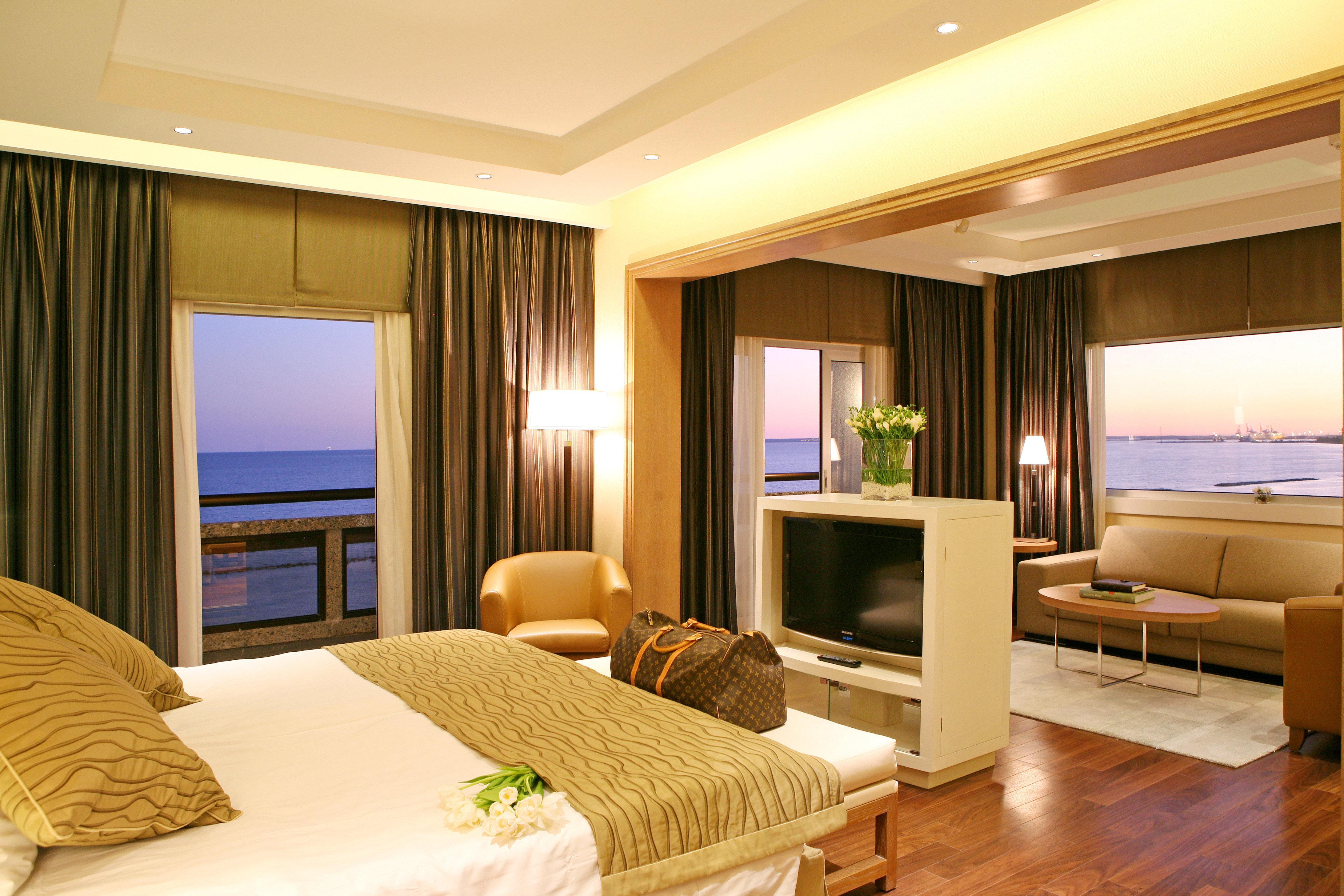מלון Crowne Plaza By Ihg